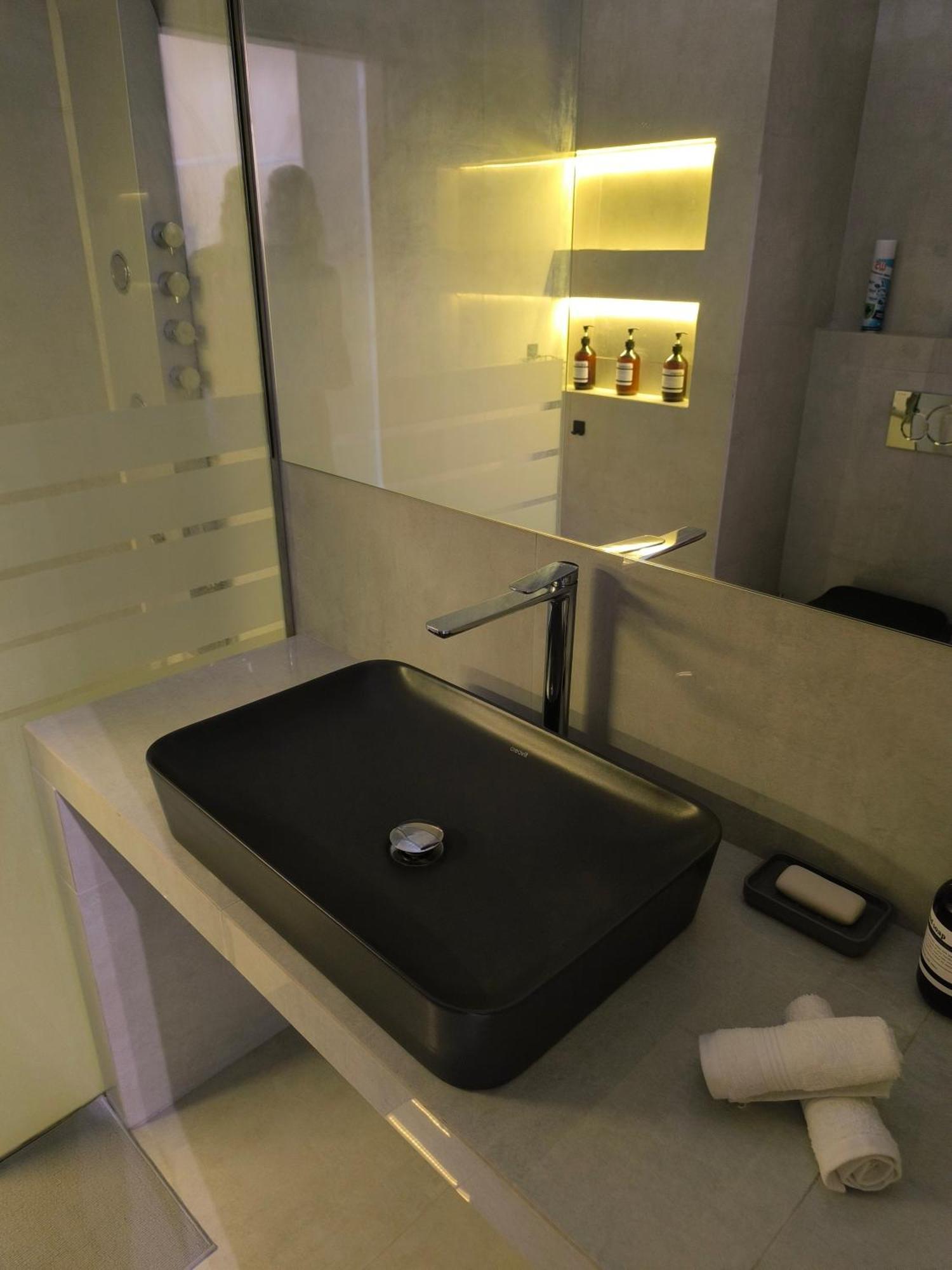 Apollo Tower Luxury Athens Centre View Apt Bagian luar foto